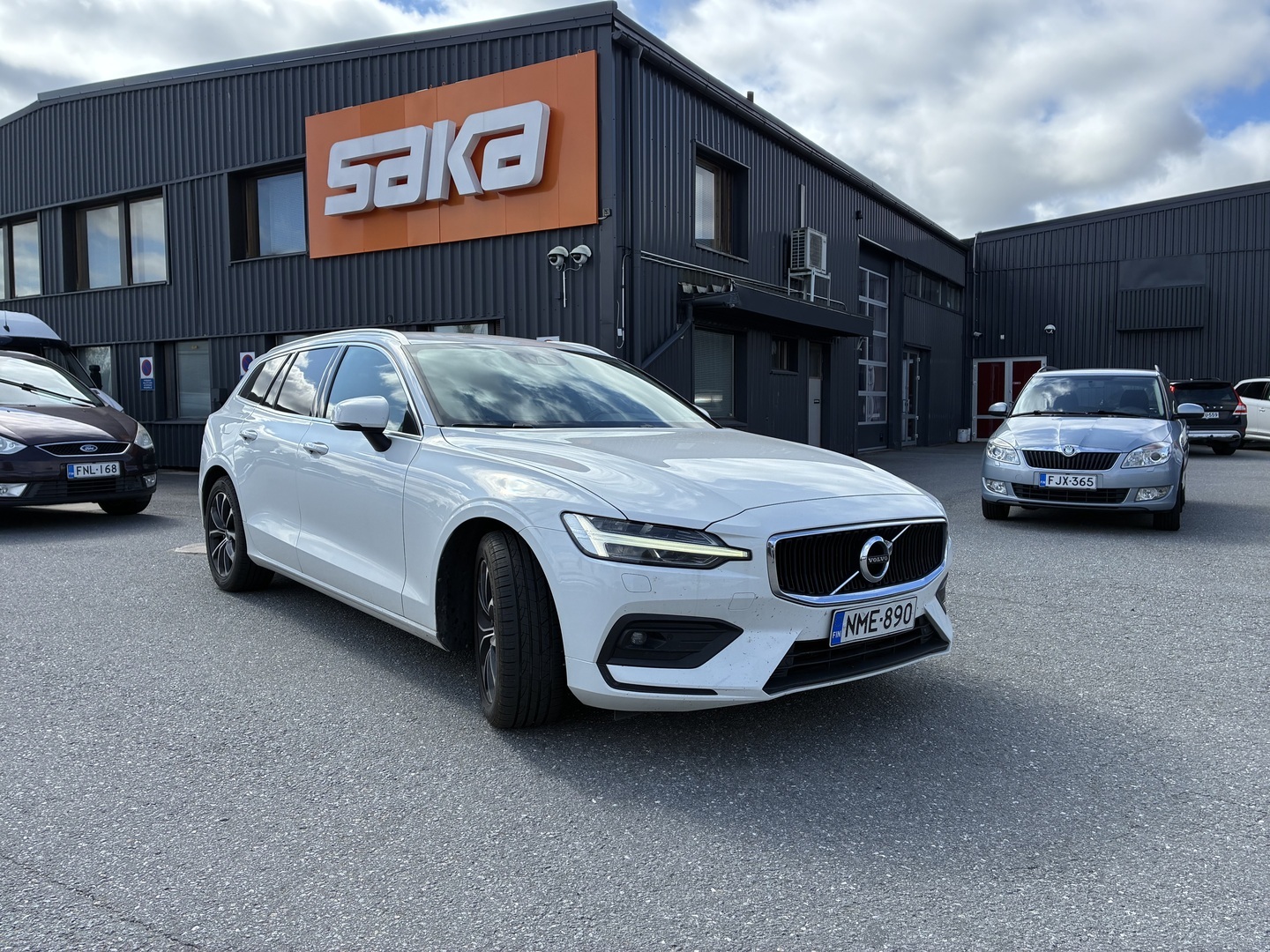 VOLVO V60 2019