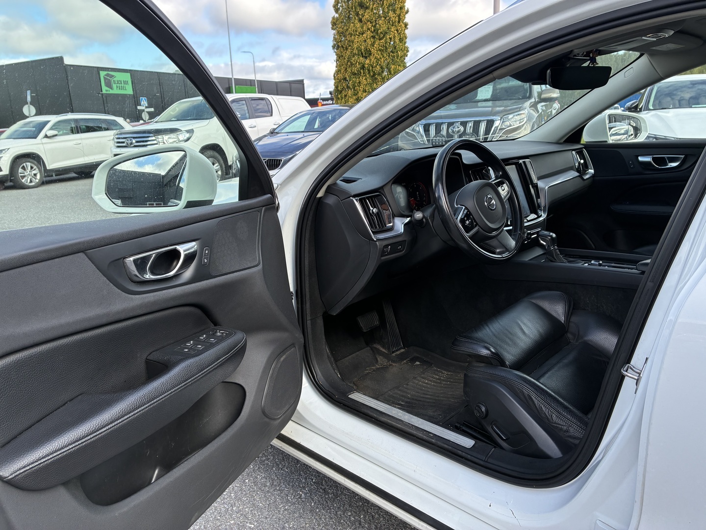 VOLVO V60 2019
