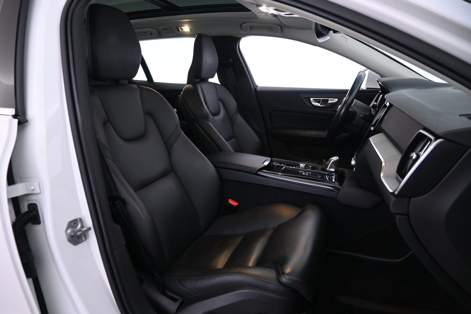 VOLVO V60 2019