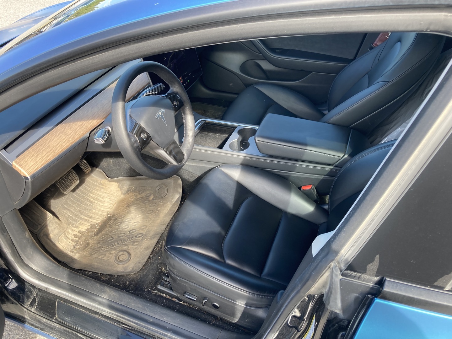 TESLA Model 3 2022
