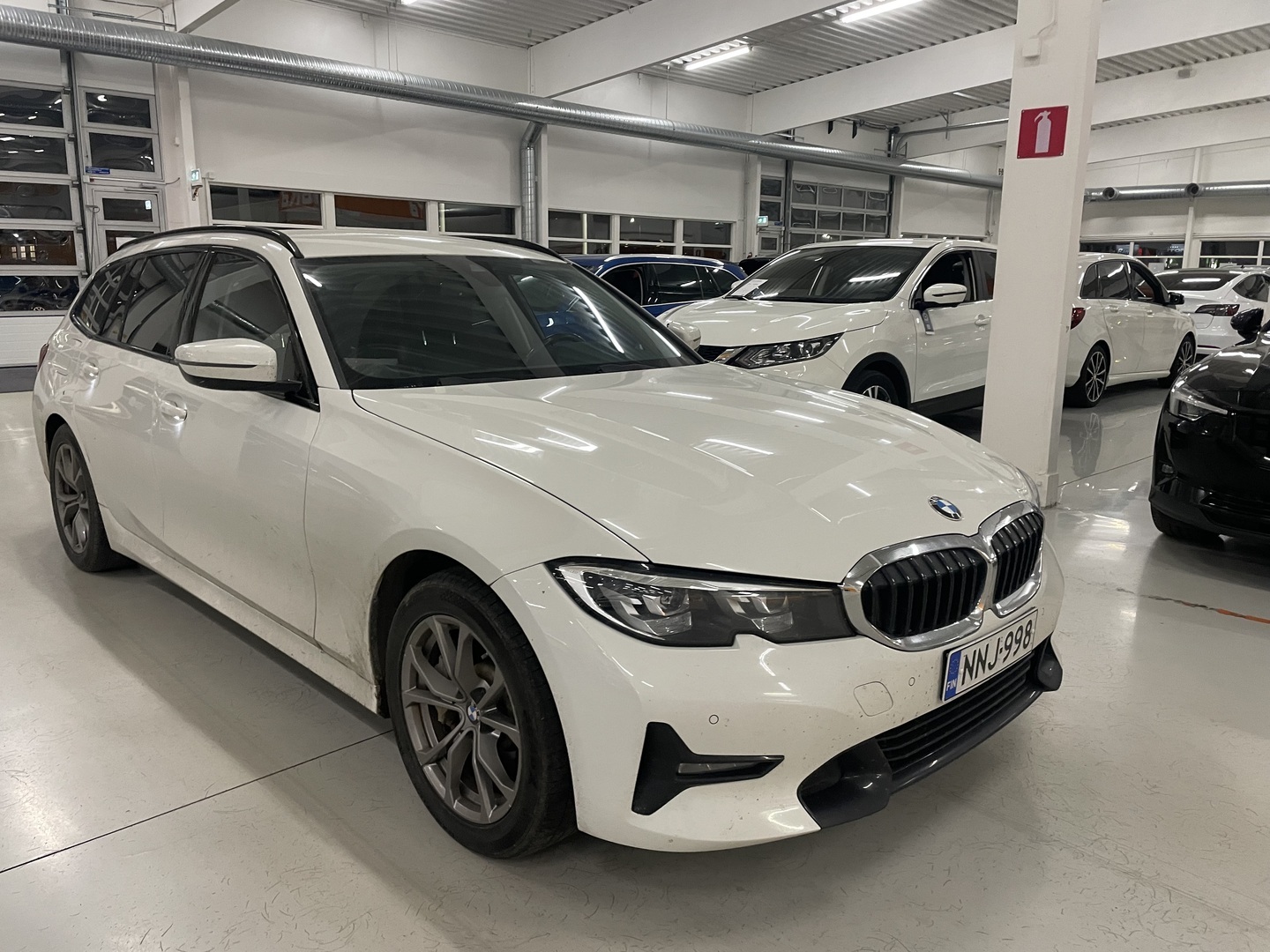 BMW 330 2021