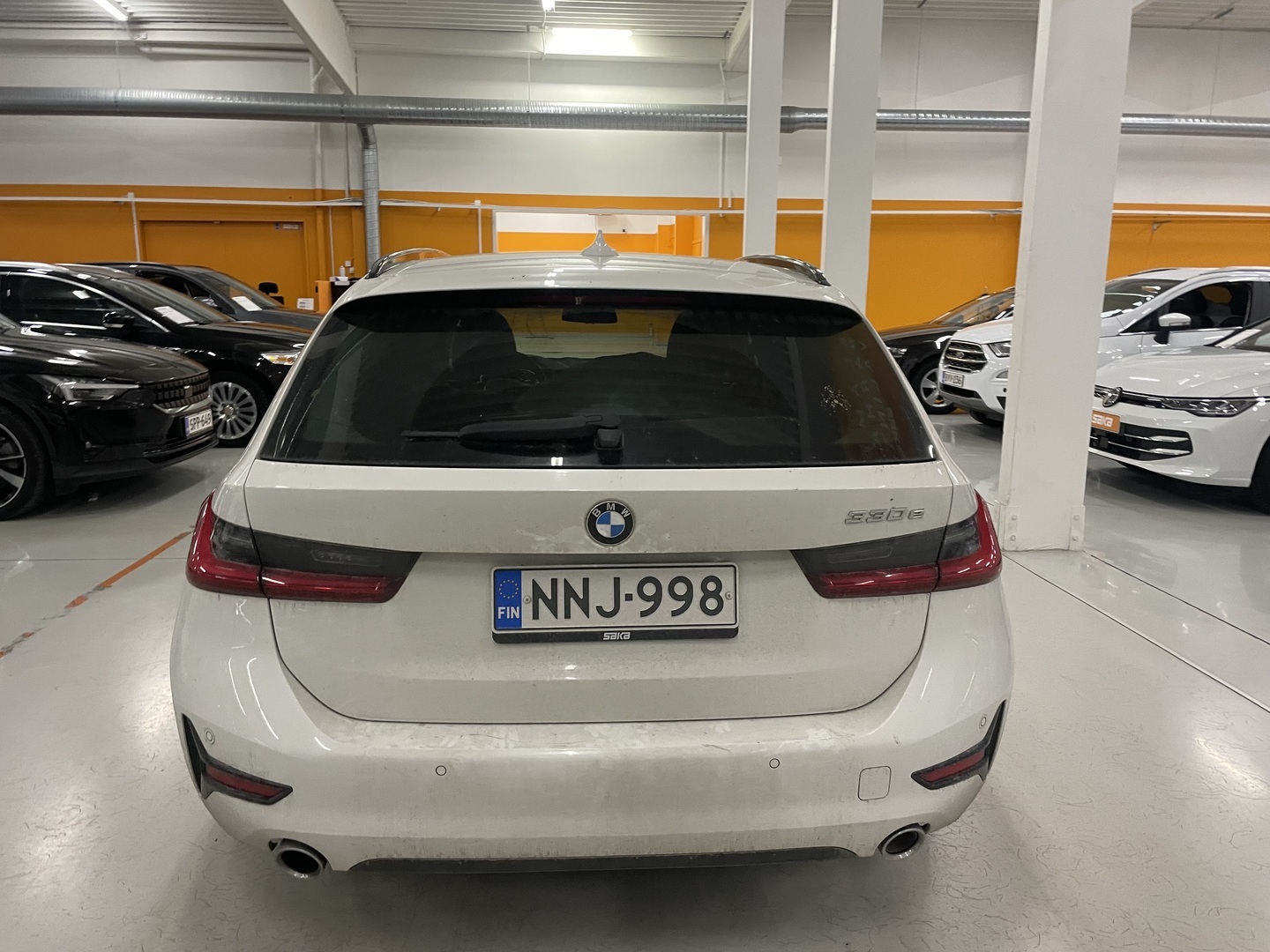 BMW 330 2021