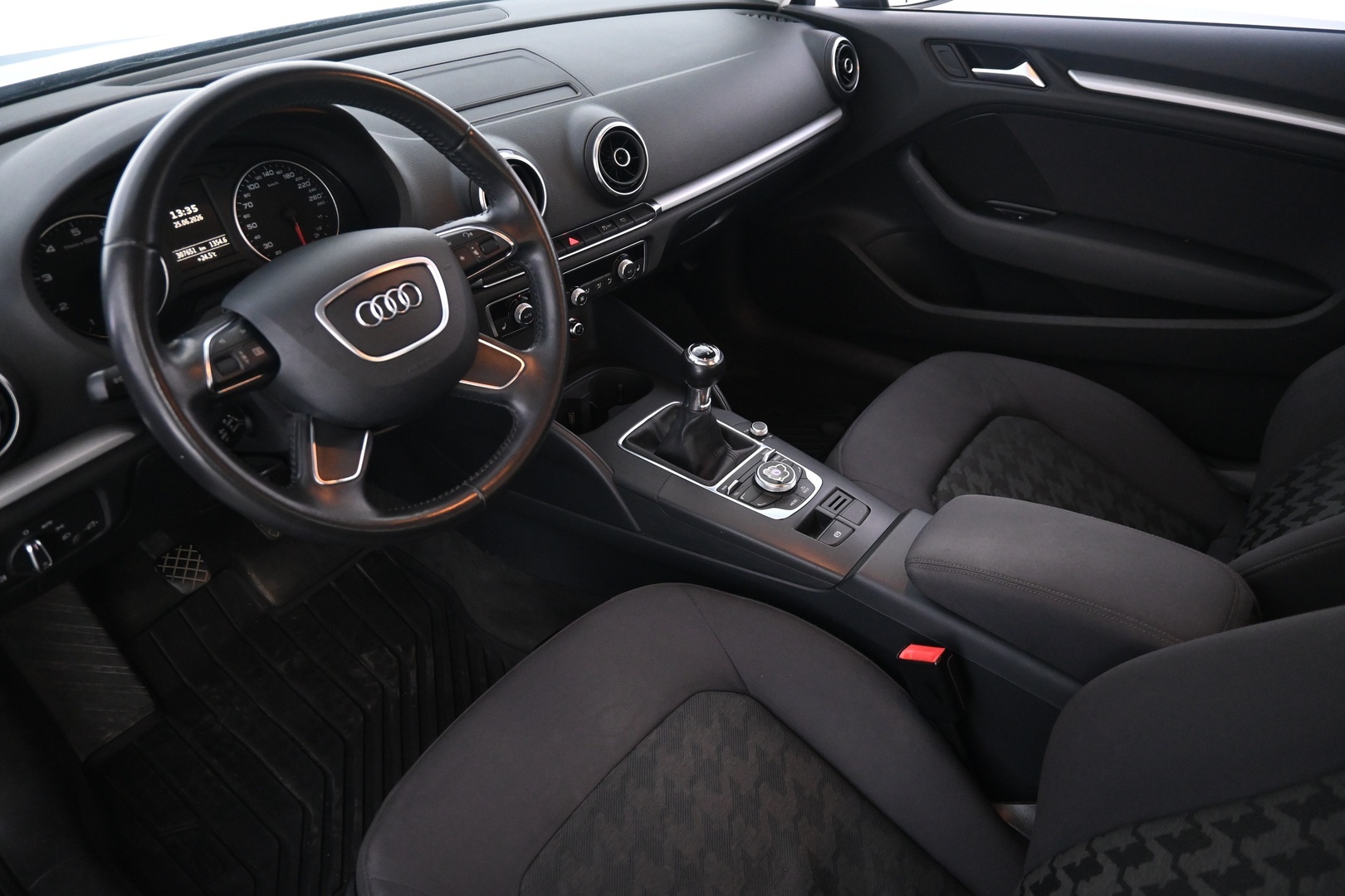 AUDI A3 2013