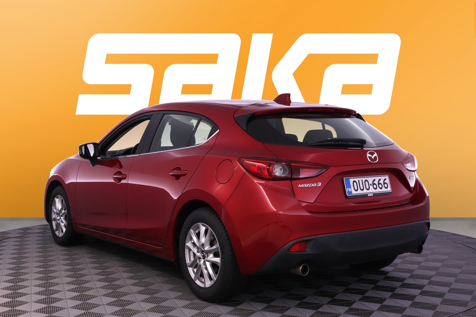 MAZDA 3 2015