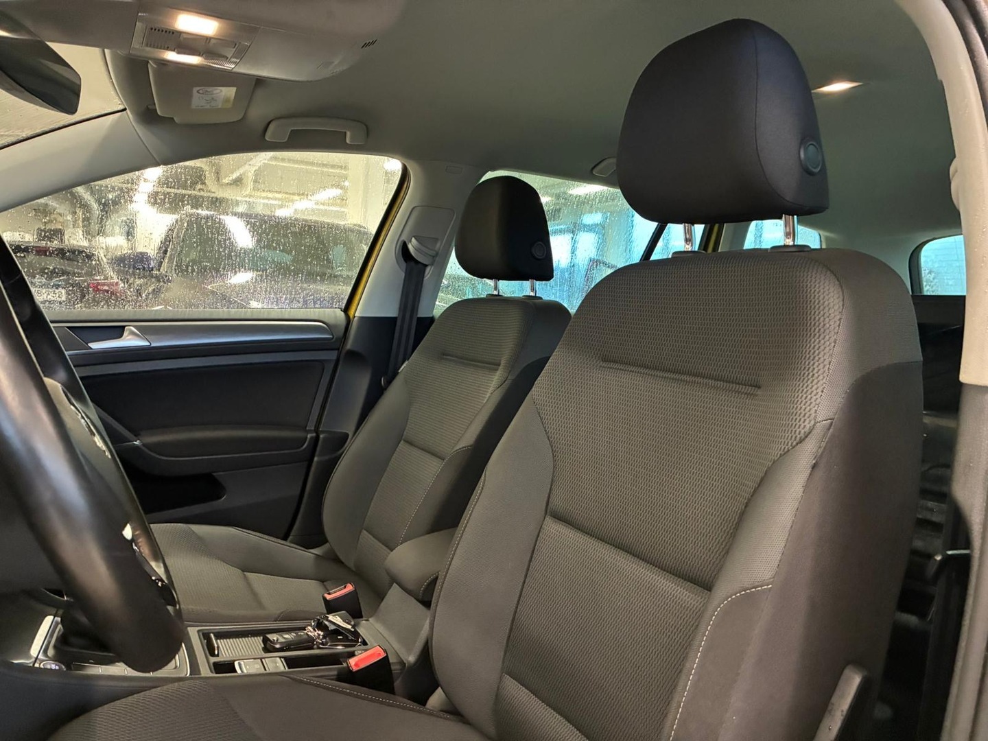 VOLKSWAGEN Golf 2018