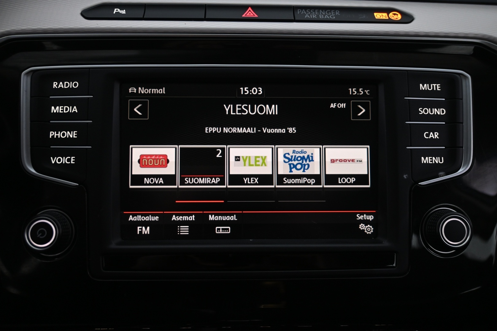 VOLKSWAGEN Passat 2016