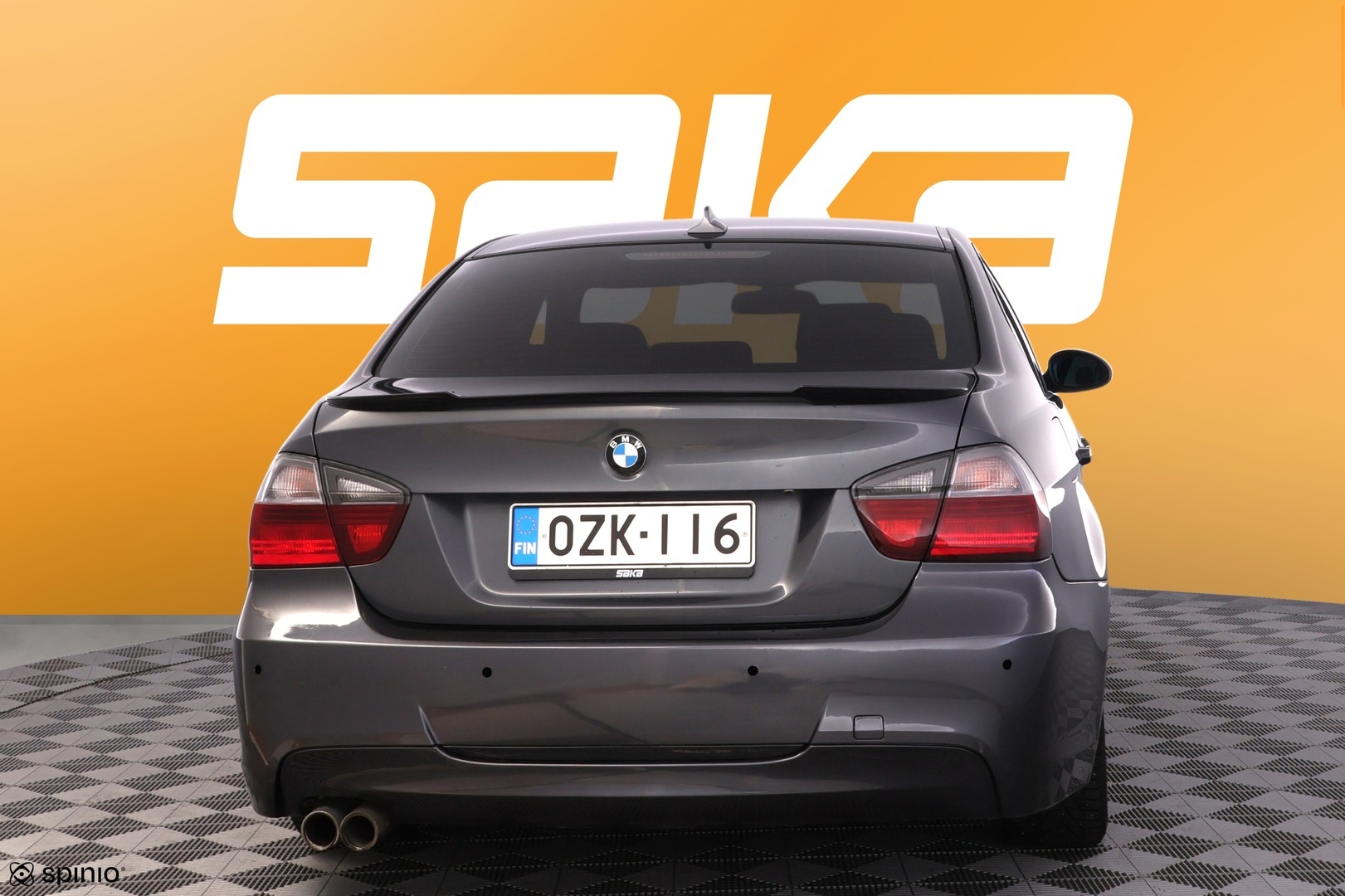 BMW 330 2008