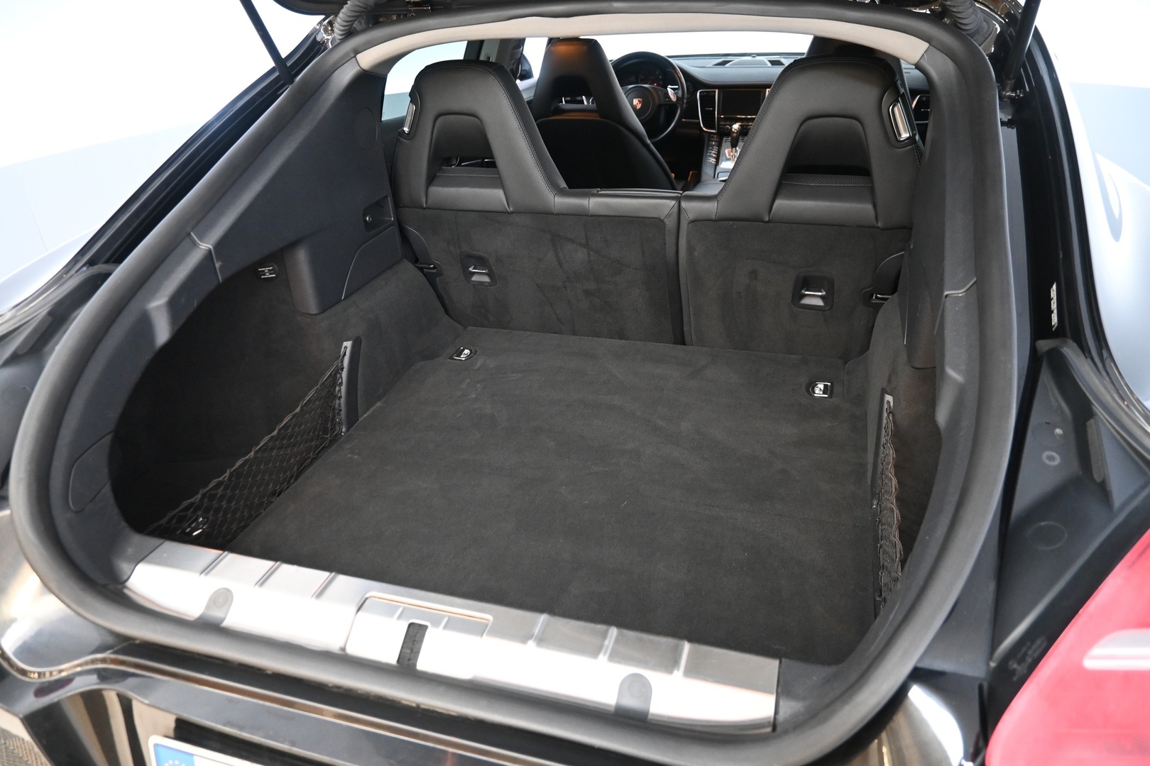 PORSCHE Panamera 2011