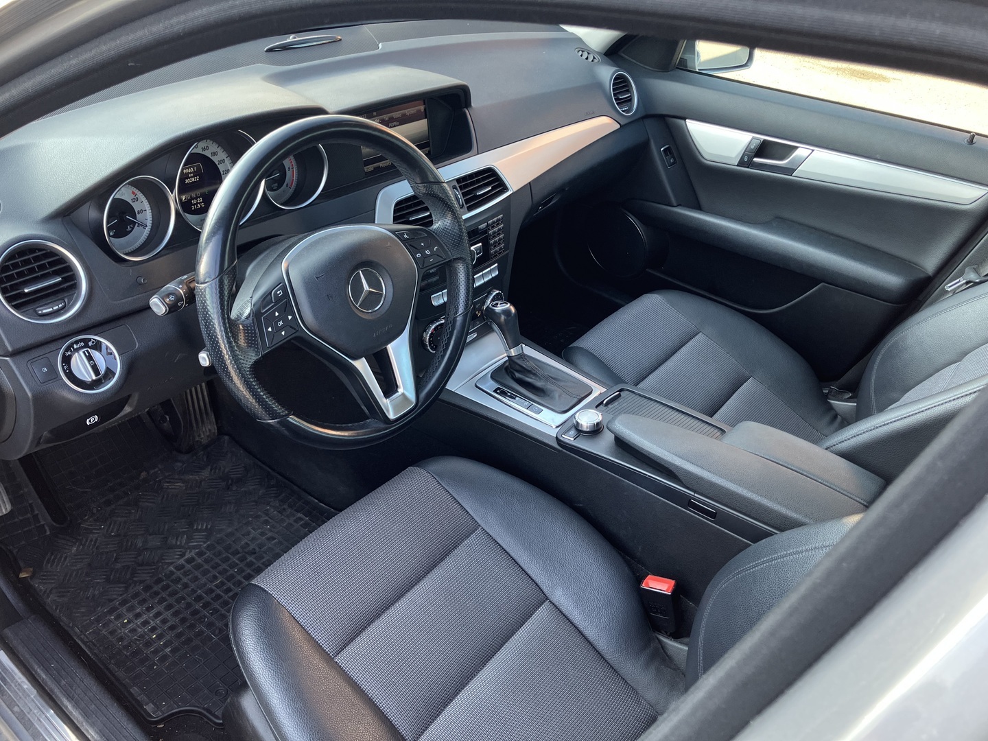 MERCEDES-BENZ C 2013