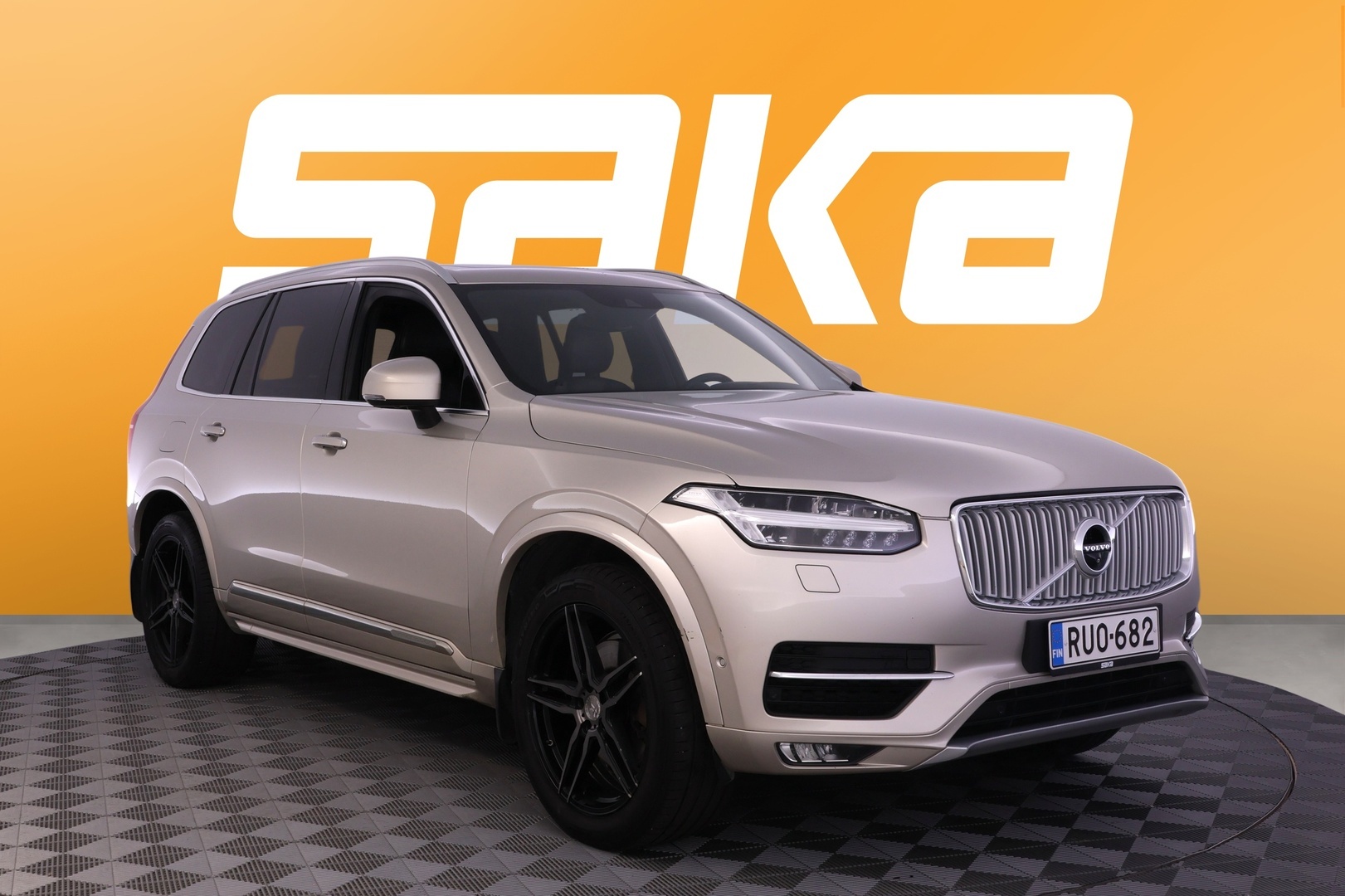 VOLVO XC90 2016