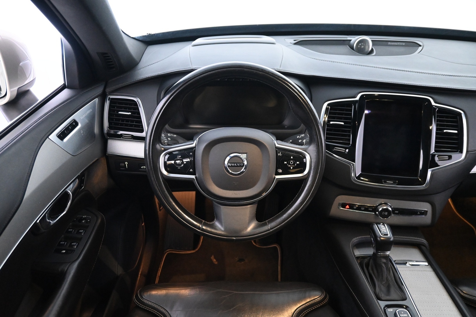 VOLVO XC90 2016