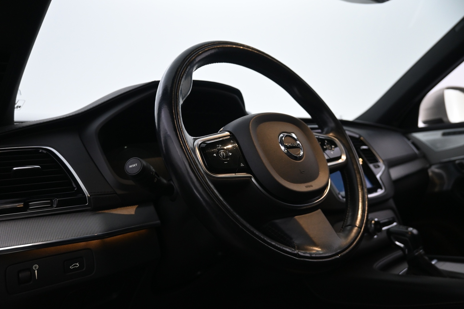 VOLVO XC90 2016