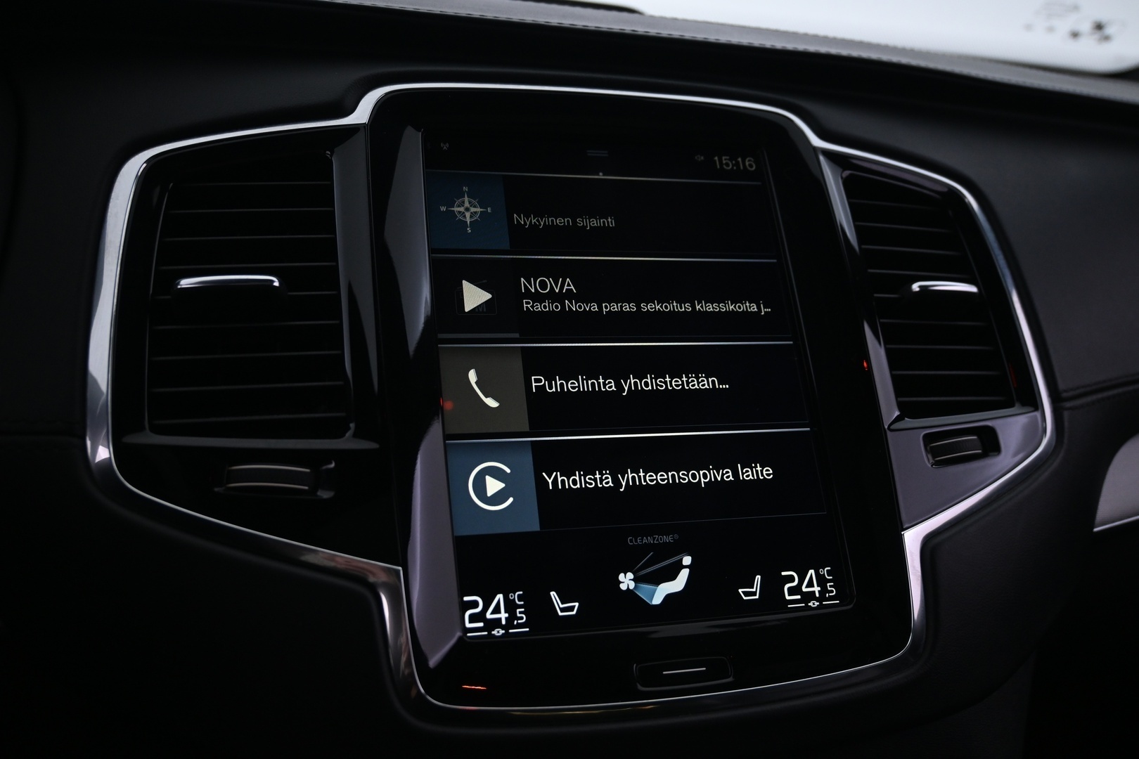 VOLVO XC90 2016