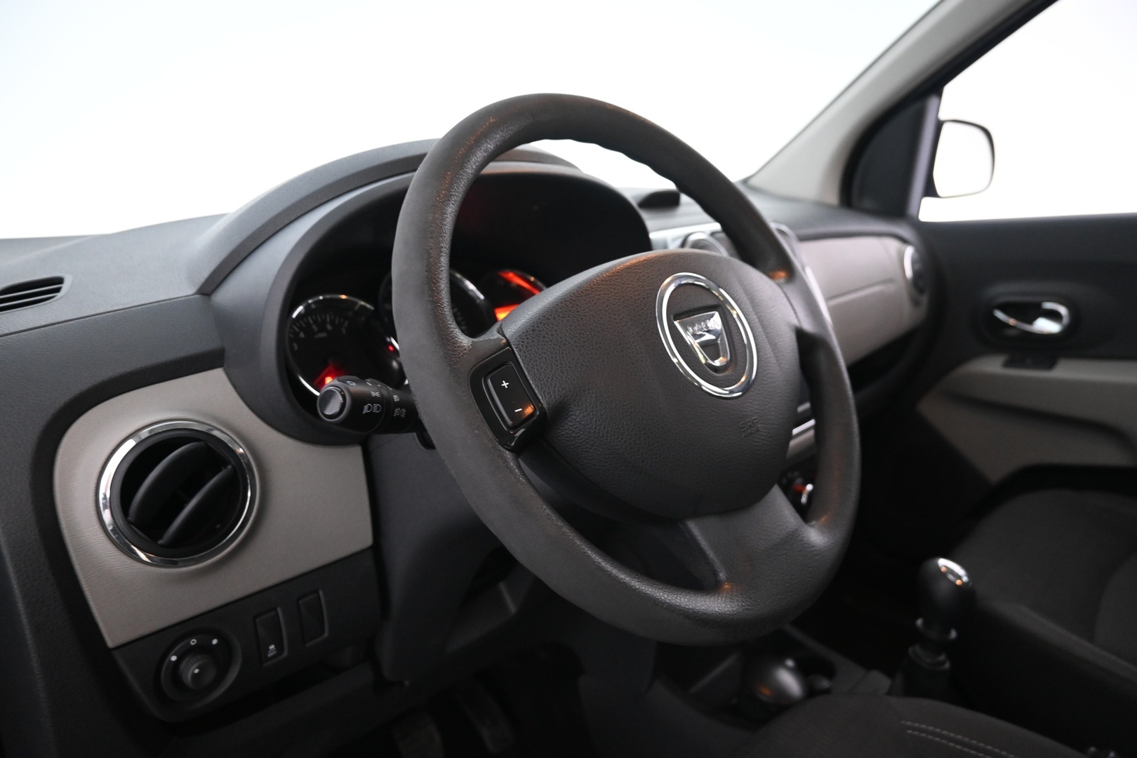 DACIA Lodgy 2014