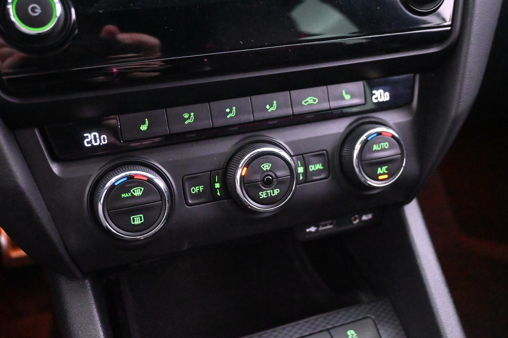 SKODA Octavia 2014