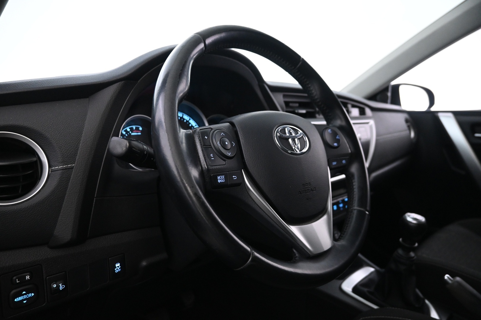TOYOTA Auris 2014