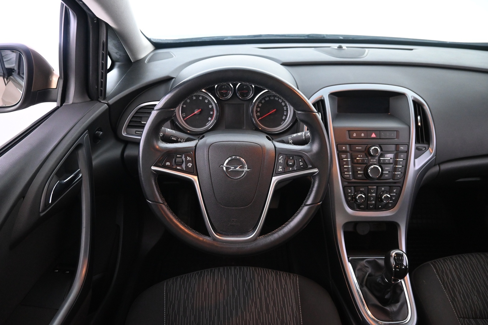 OPEL Astra 2013