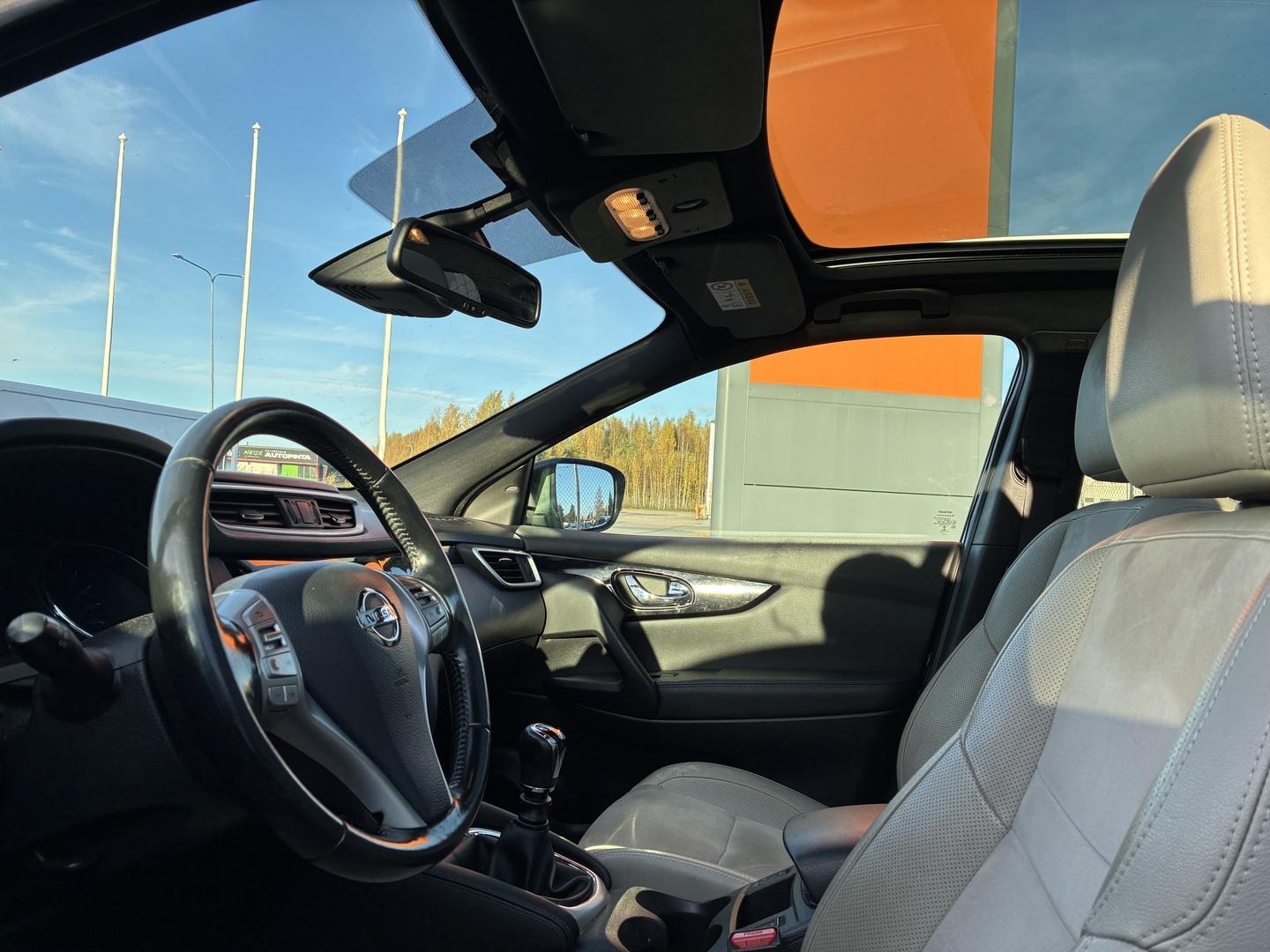 NISSAN Qashqai 2015