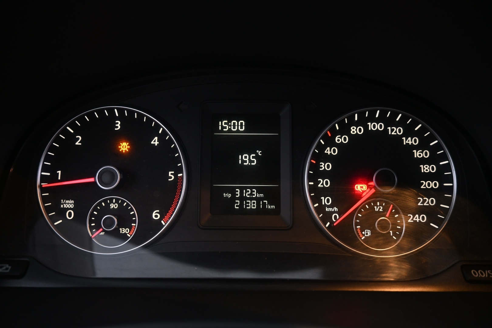 VOLKSWAGEN Caddy 2011