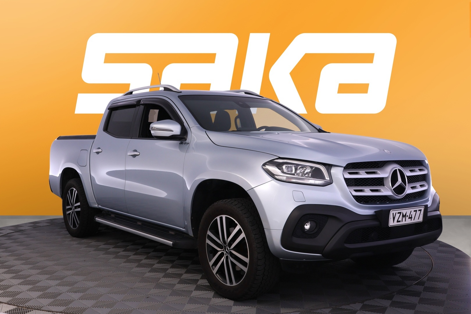 MERCEDES-BENZ X 2018