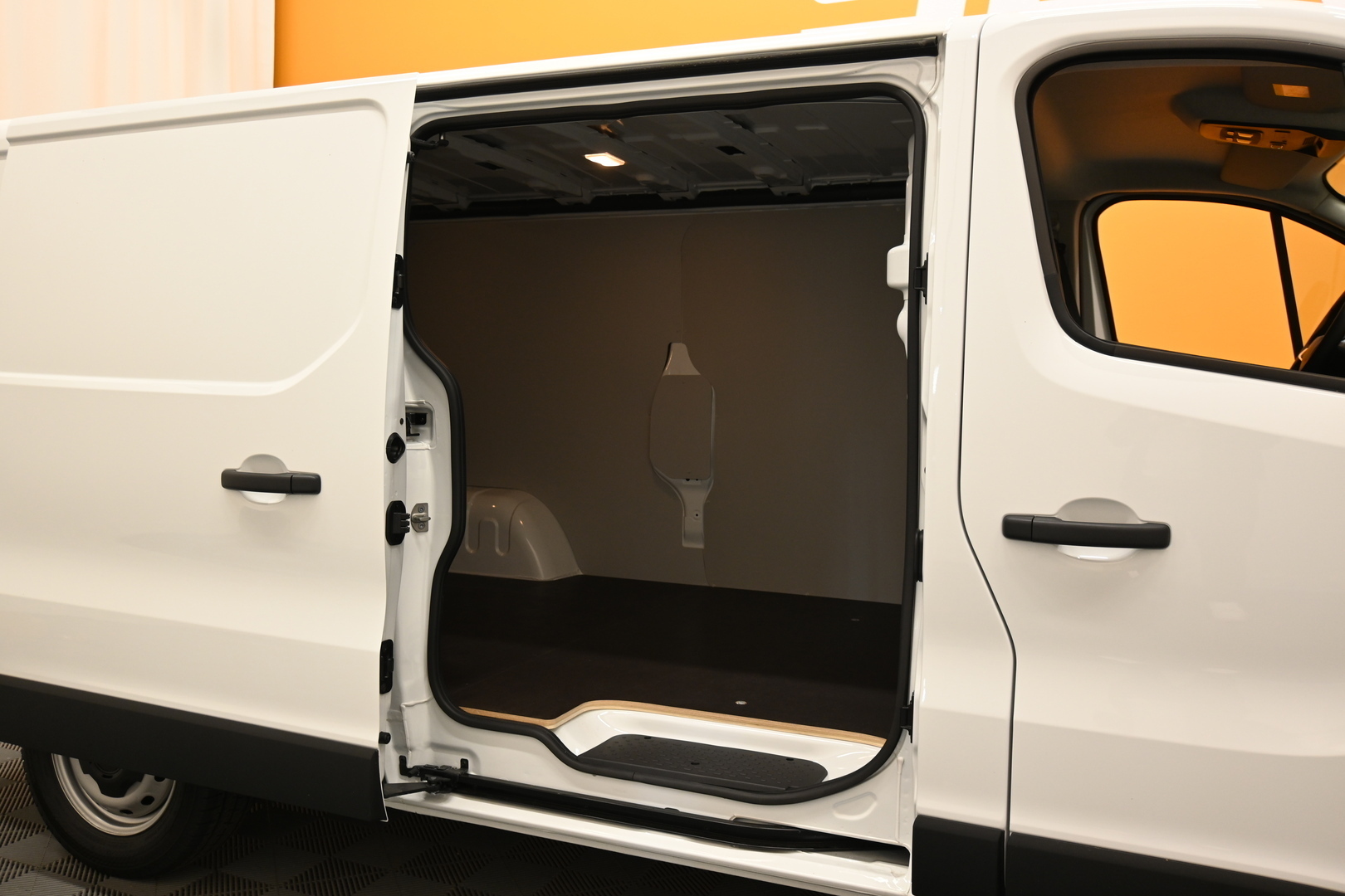 RENAULT Trafic 2025