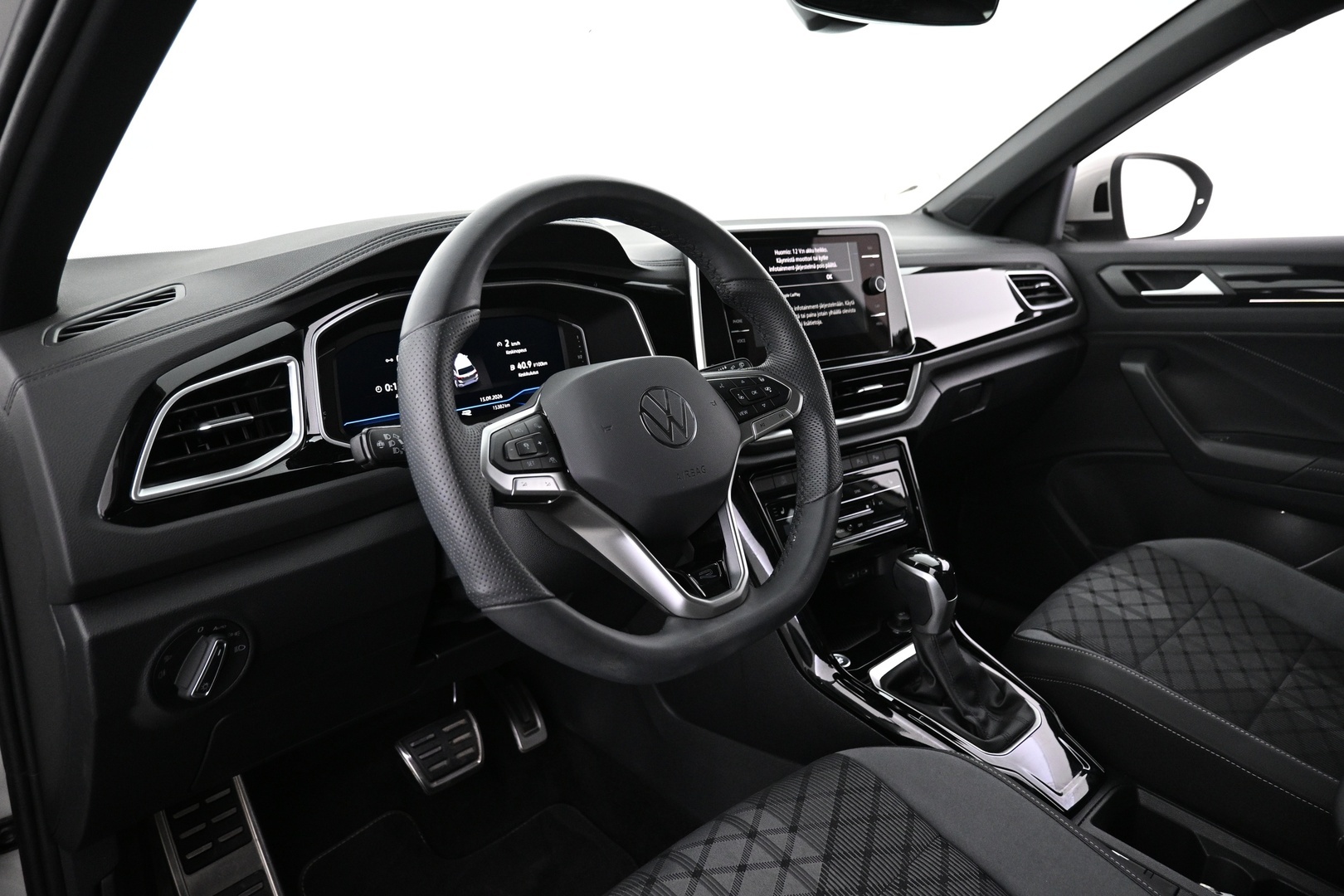 VOLKSWAGEN T-Roc 2025