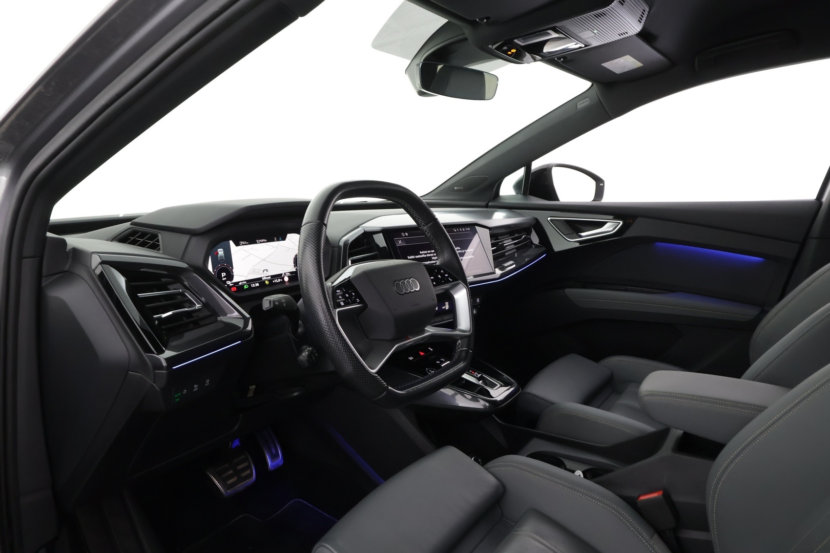 AUDI Q4 e-tron 2022