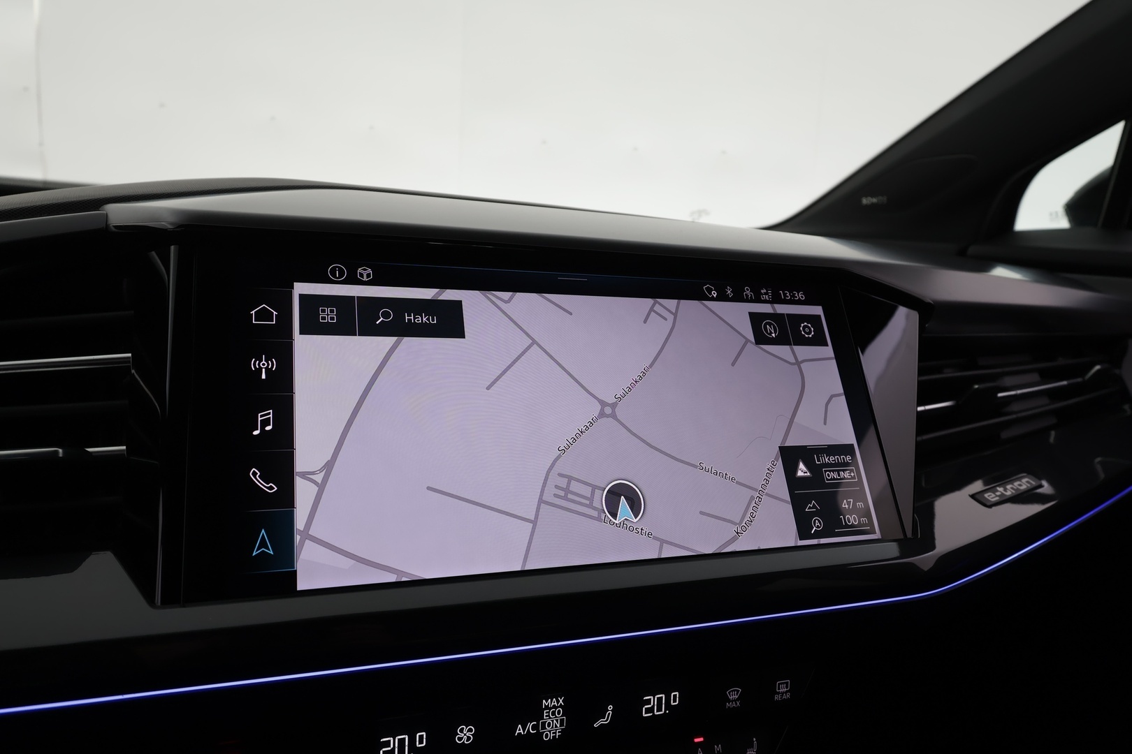 AUDI Q4 e-tron 2022