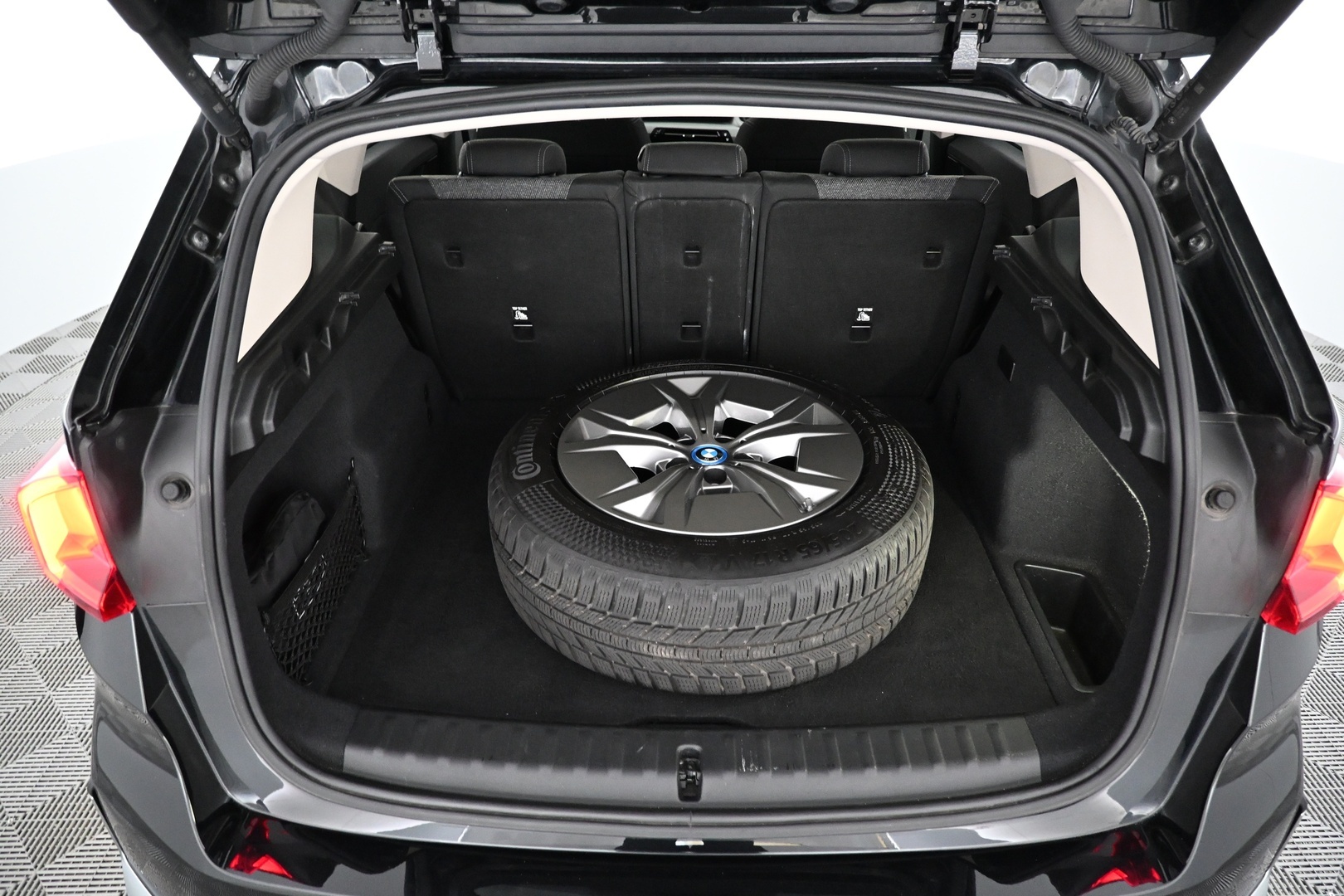 BMW iX1 2023