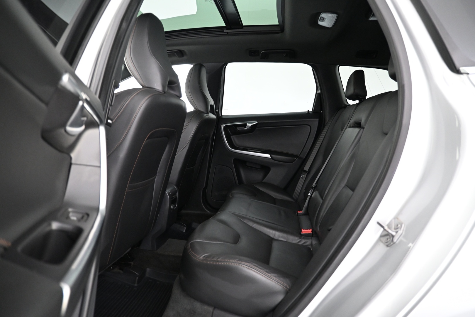 VOLVO XC60 2016