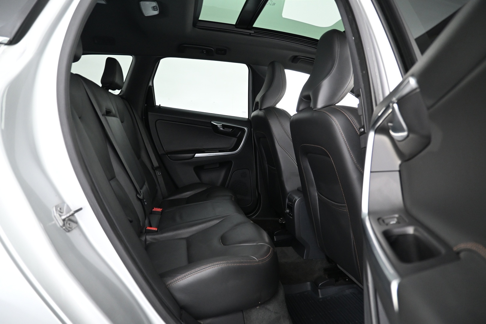 VOLVO XC60 2016