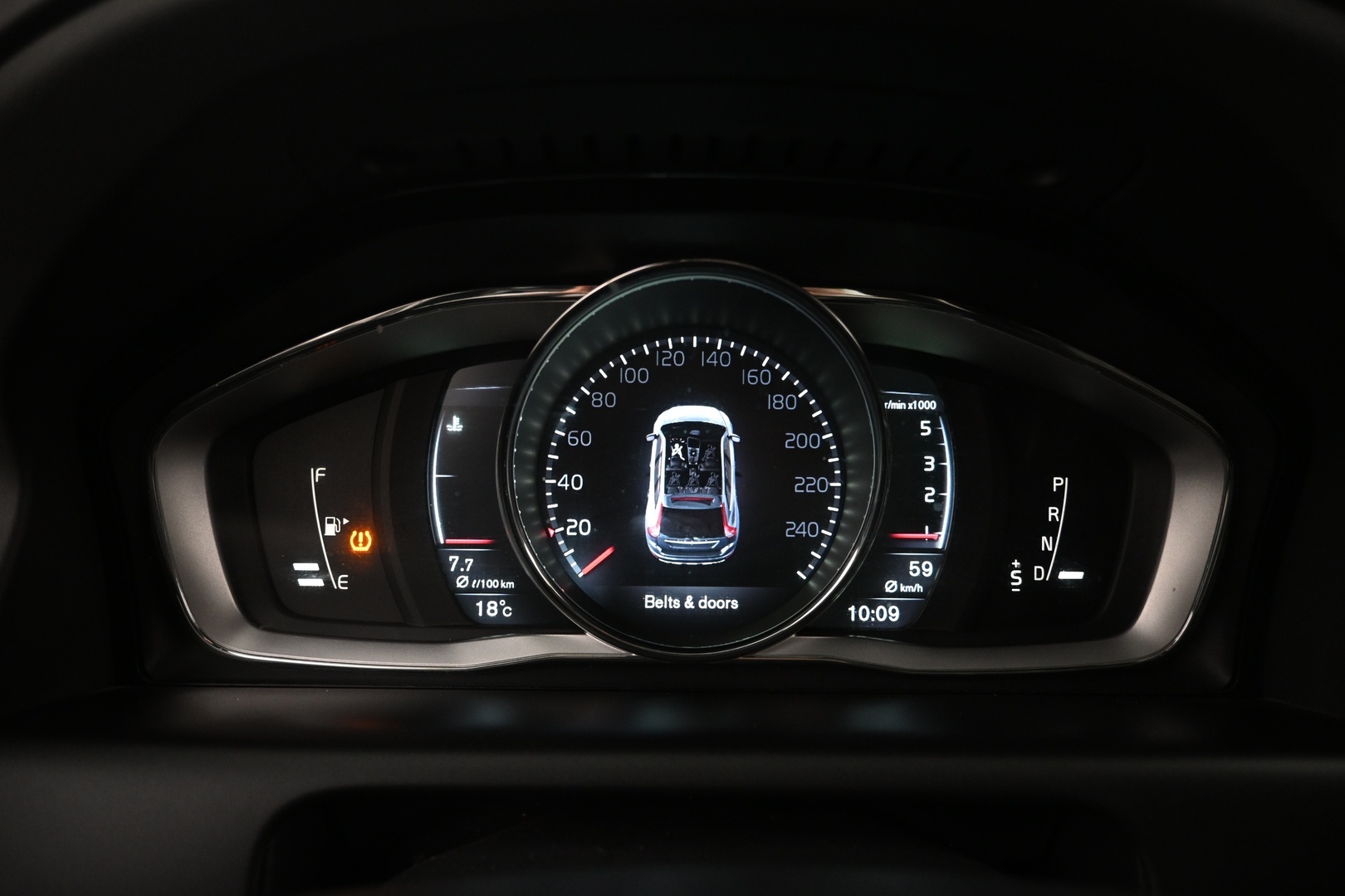 VOLVO XC60 2016