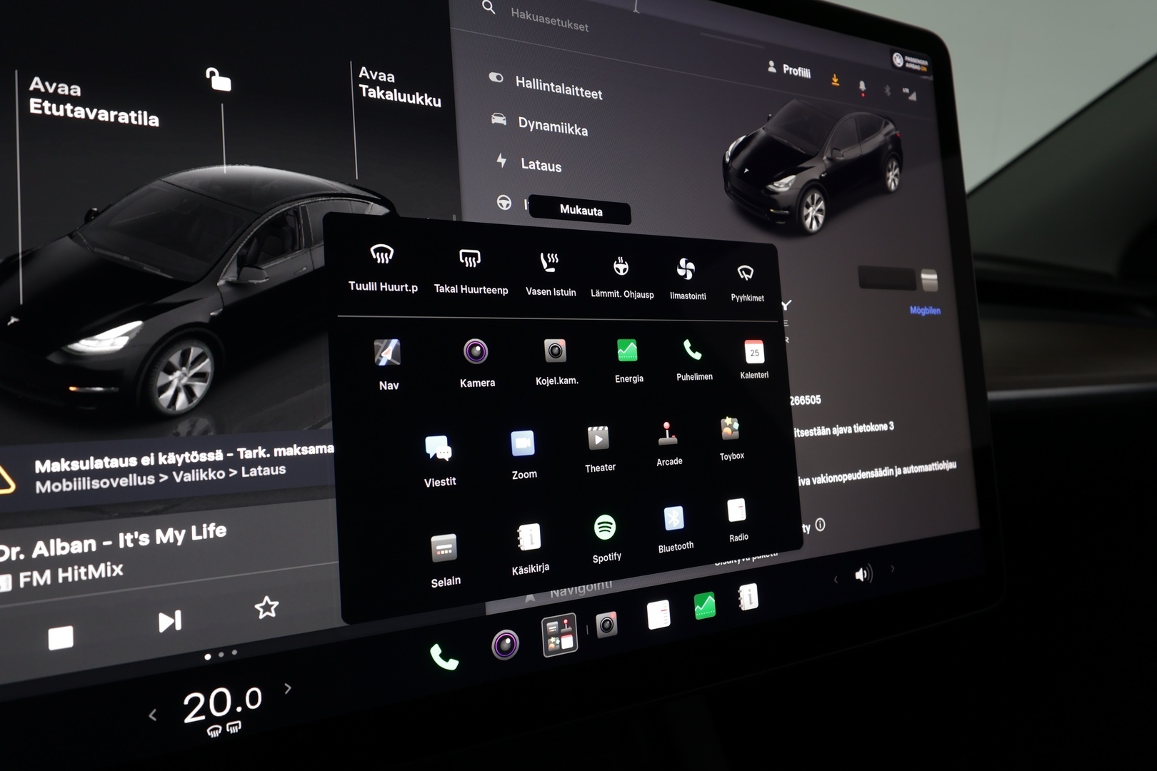 TESLA Model Y 2024