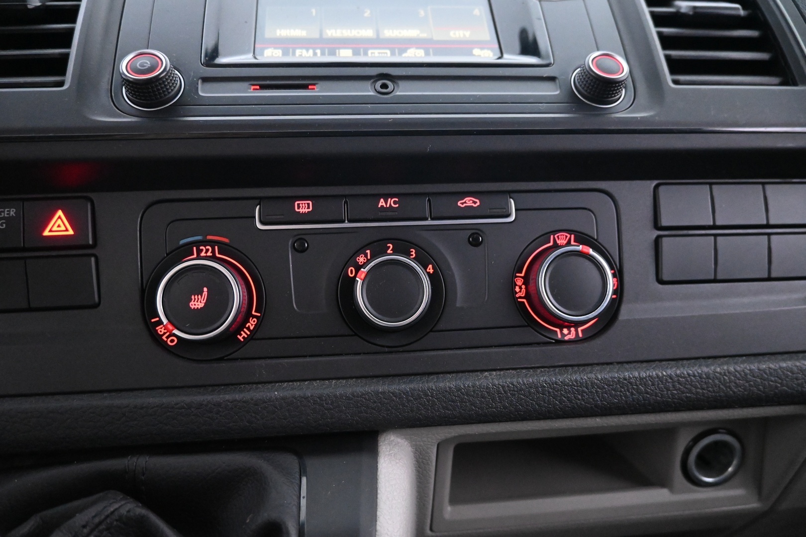 VOLKSWAGEN Transporter 2017