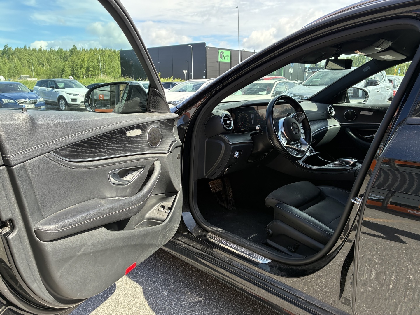 MERCEDES-BENZ E 2020