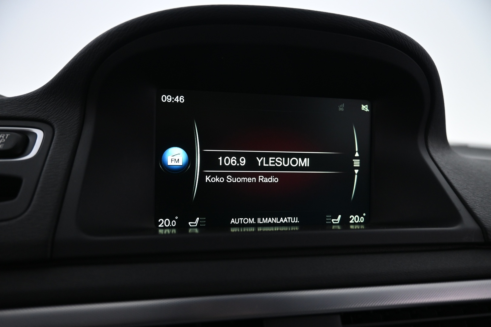 VOLVO XC70 2016