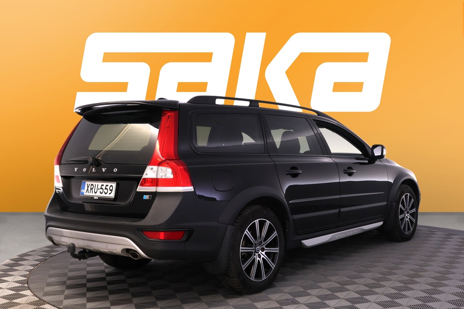 VOLVO XC70 2016
