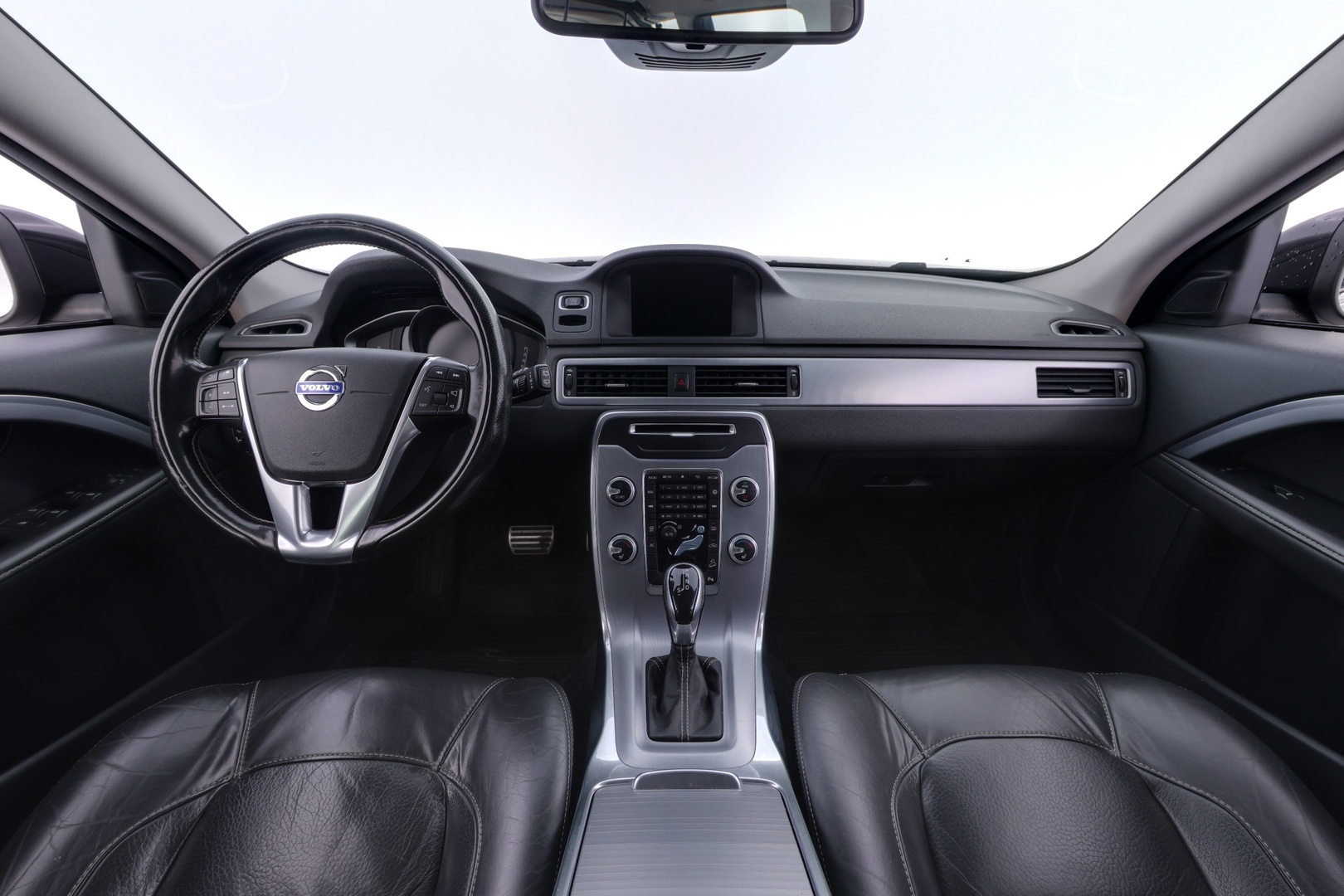 VOLVO XC70 2016