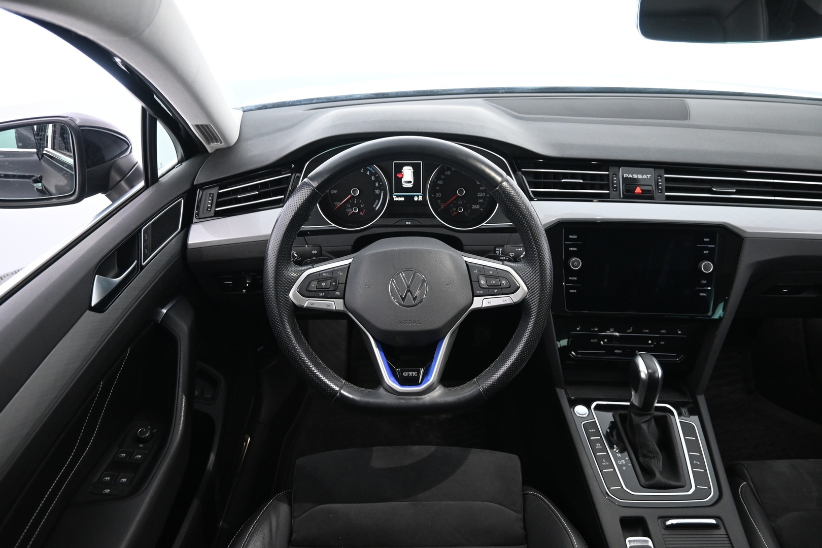 VOLKSWAGEN Passat 2020