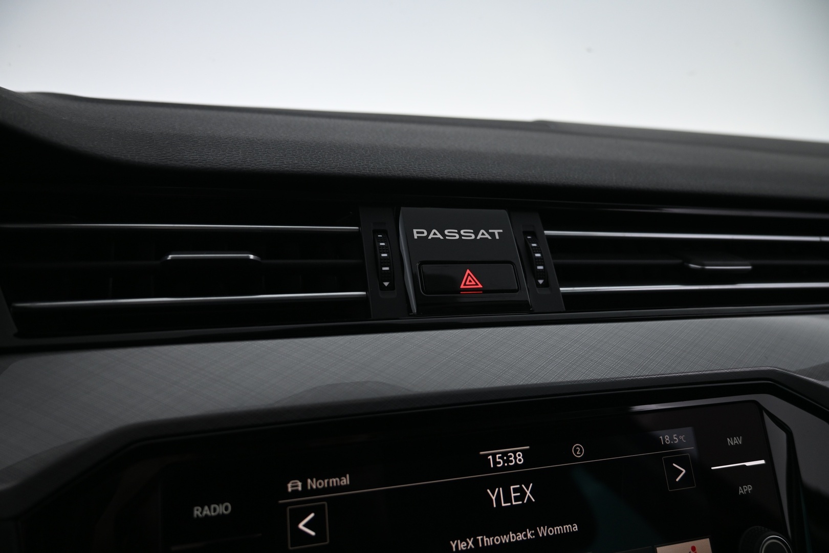 VOLKSWAGEN Passat 2020