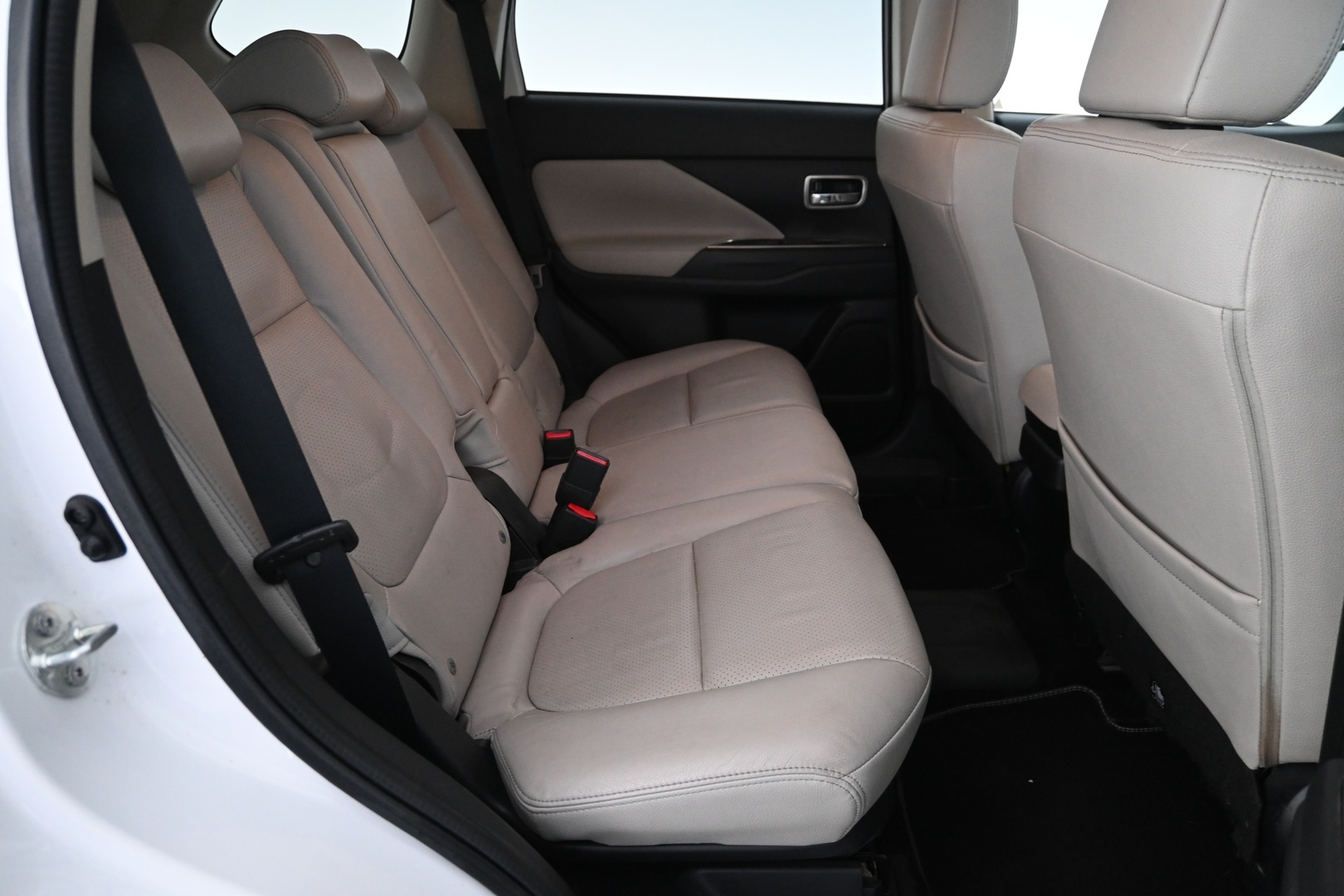 MITSUBISHI Outlander Phev 2014