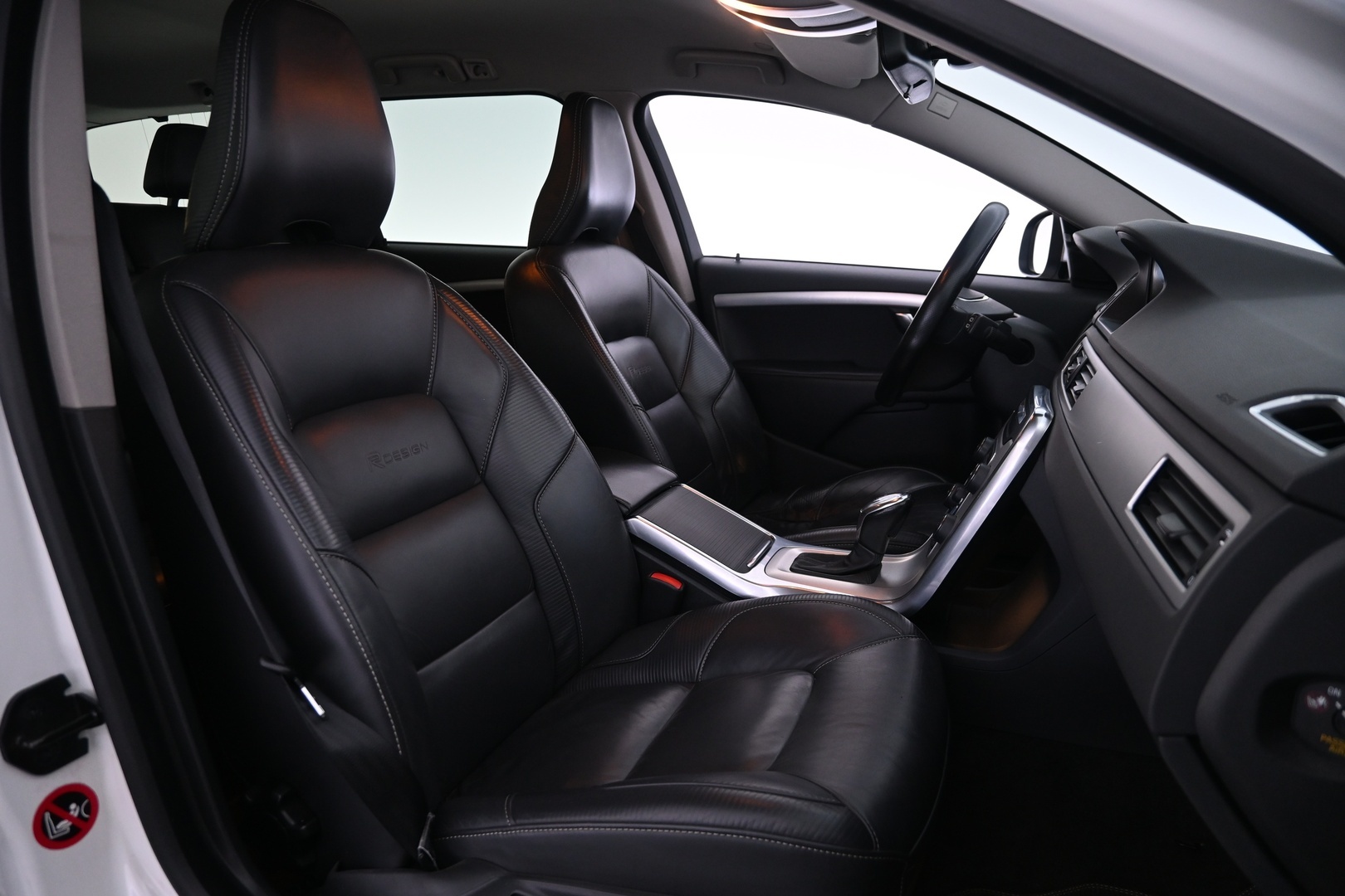 VOLVO V70 2012