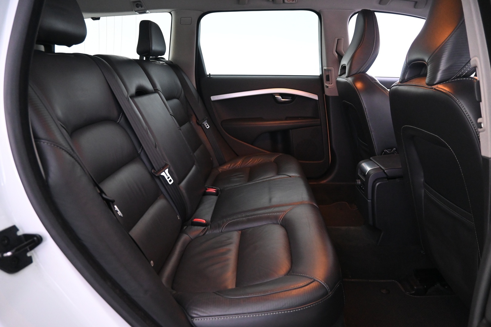 VOLVO V70 2012