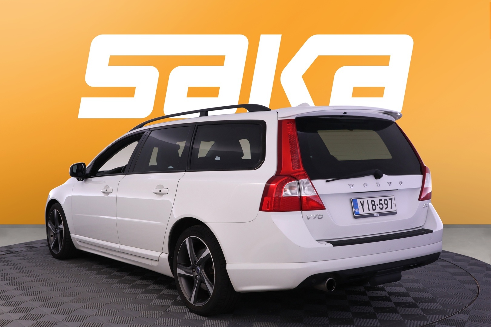 VOLVO V70 2012
