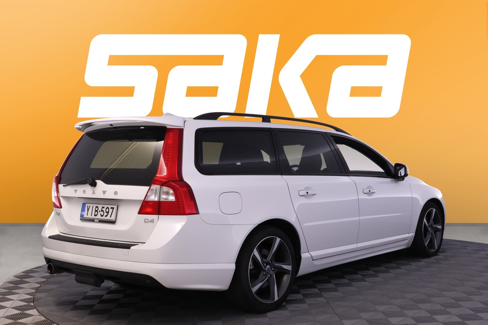 VOLVO V70 2012