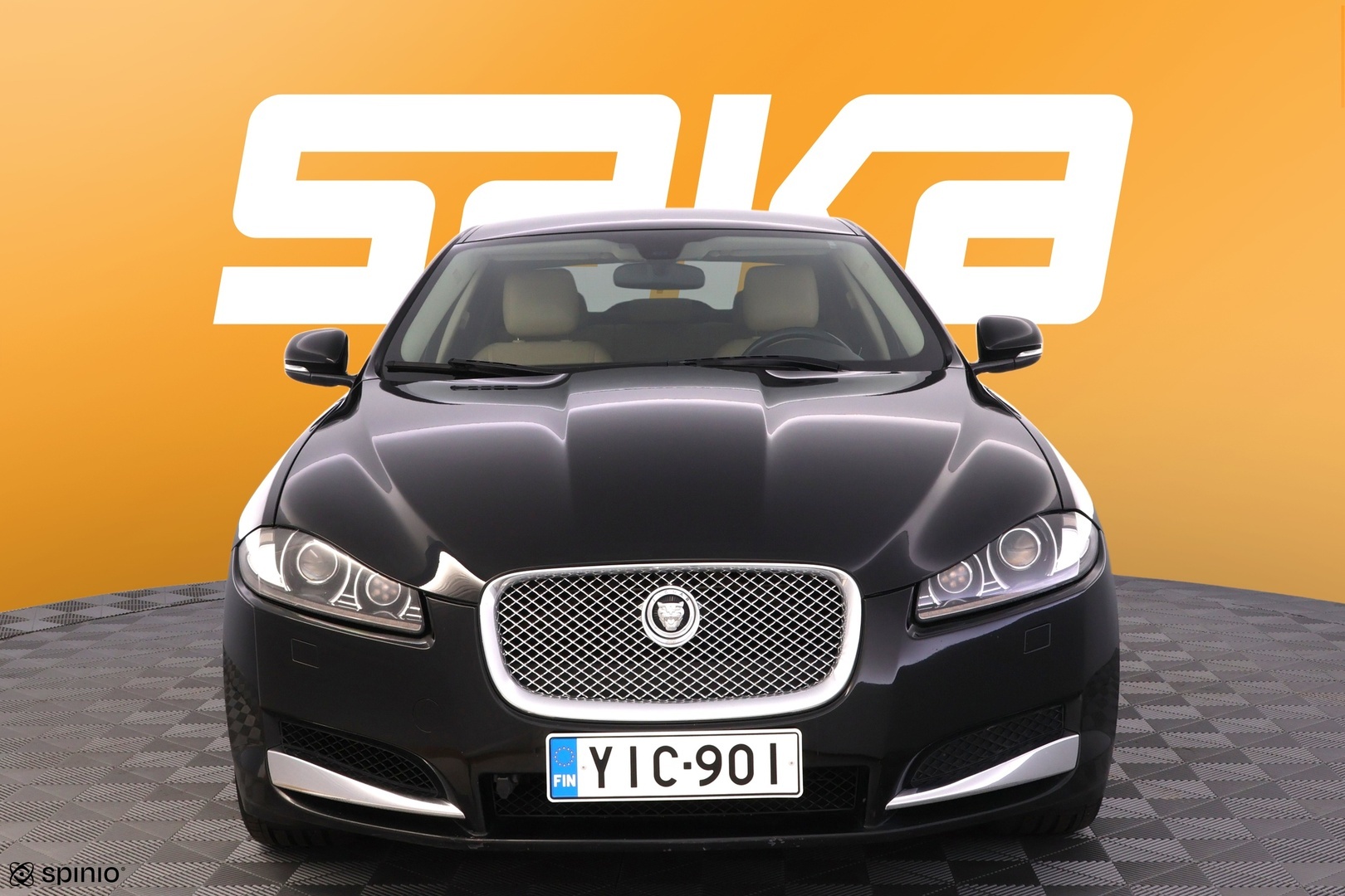 JAGUAR XF 2012