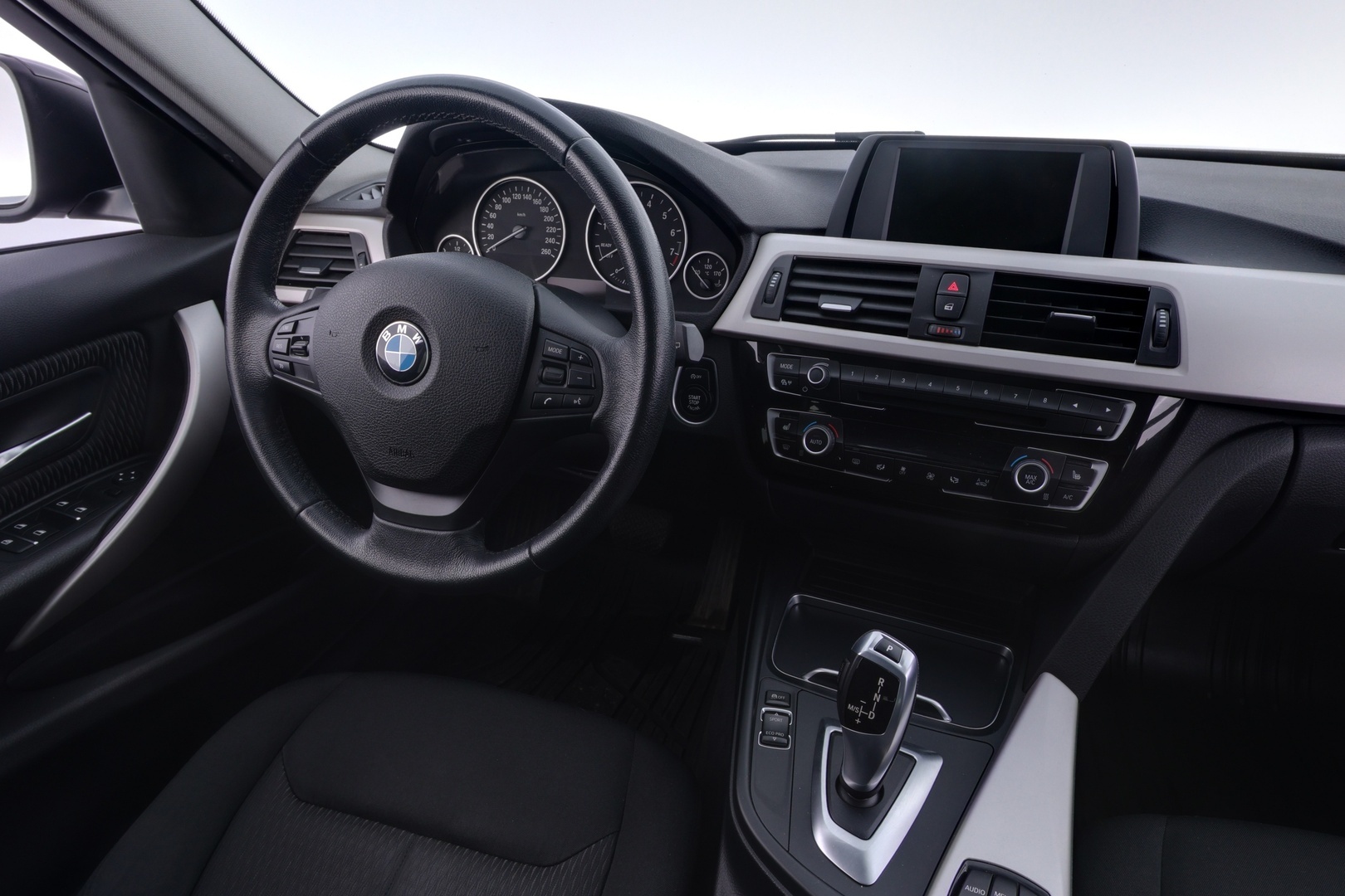 BMW 318 2017