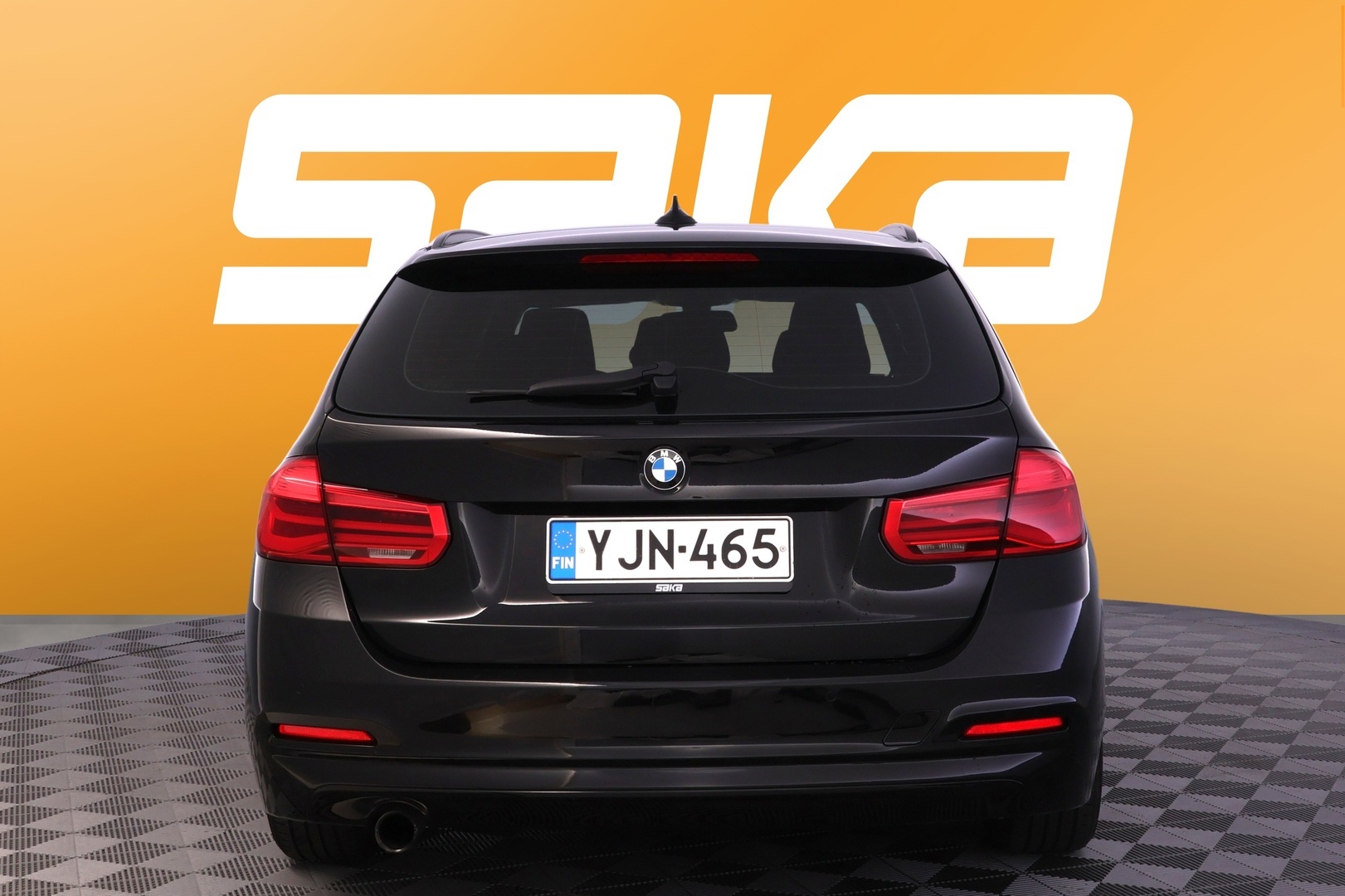 BMW 318 2017