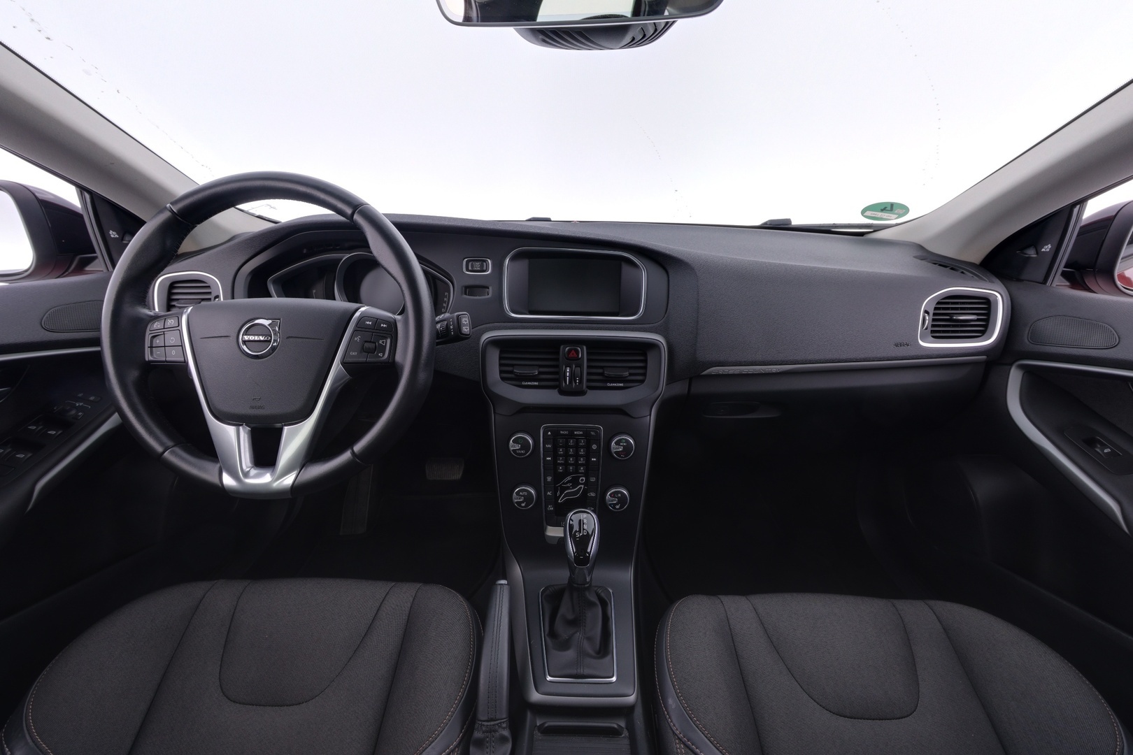 VOLVO V40 Cross Country 2017