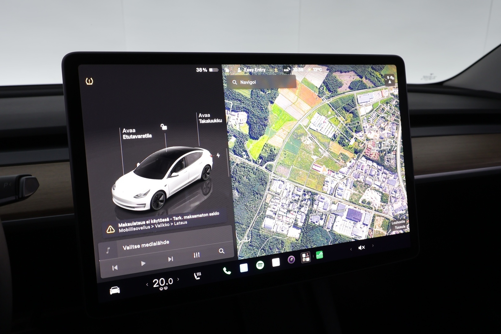 TESLA Model 3 2023